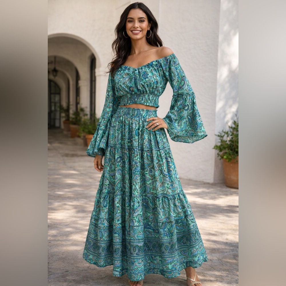 Rhea Boho Paisley Two Piece Set Bell Sleeve Crop Top & Tiered Maxi Skirt OS 💚💙🩵